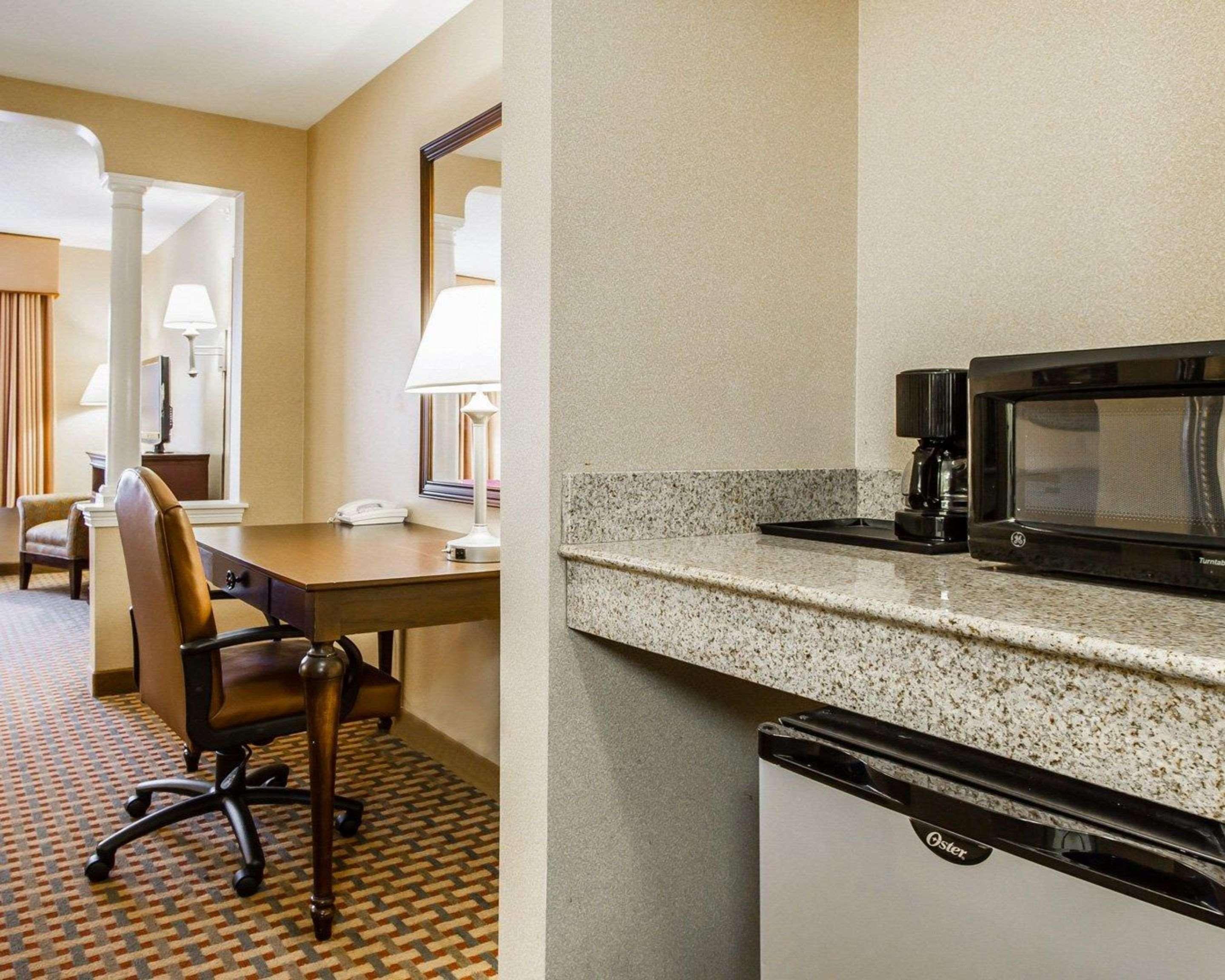 Comfort Inn & Suites Scarborough-Portland Buitenkant foto