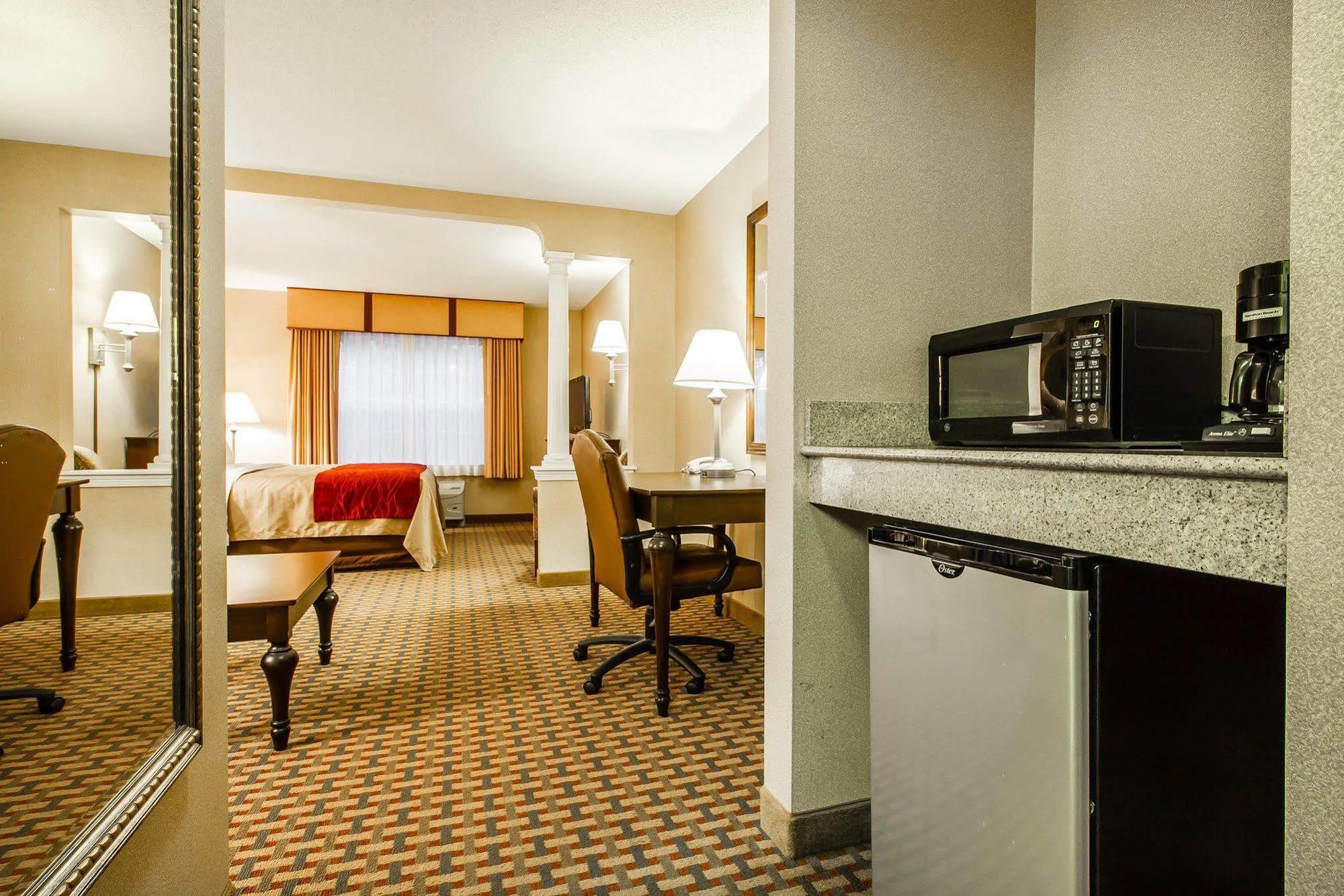 Comfort Inn & Suites Scarborough-Portland Buitenkant foto
